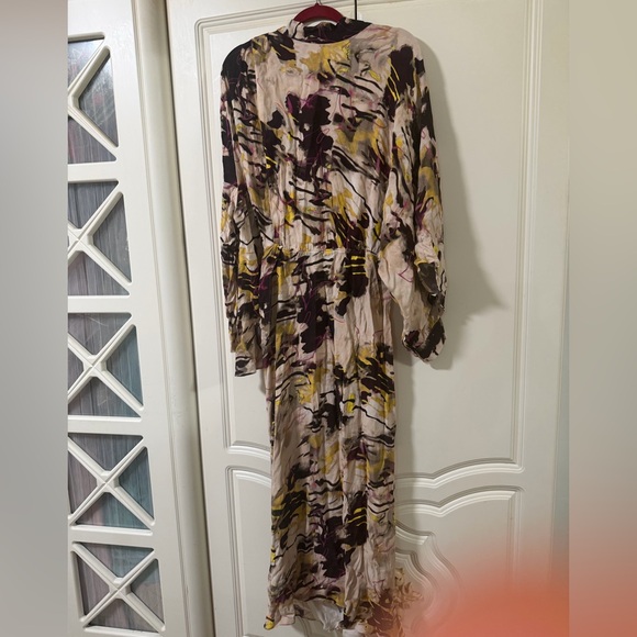 Abstract Print Long Sleeve Midi Dress - Beige & Purple - Picture 2 of 8